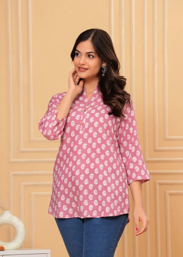 Cotton_PRINTED_V_NECK_TOP