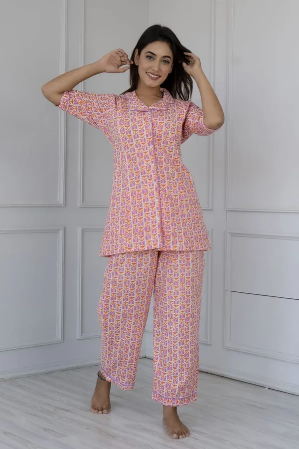 Diyansh Creations Sharad Kumar Ladha HUF Cotton Peach Printed Collared Night Suit With Zip for Feeding Price in India Buy Diyansh Creations
