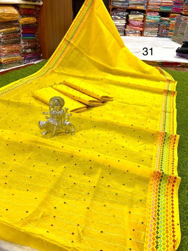 Yellow_Self_Design_Handloom_Pure_Cotton_Saree