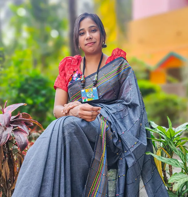 Grey_Cotton_Tula_Buti_Handloom_Saree