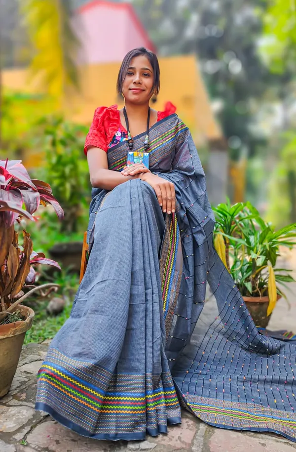 Grey_Cotton_Tula_Buti_Handloom_Saree