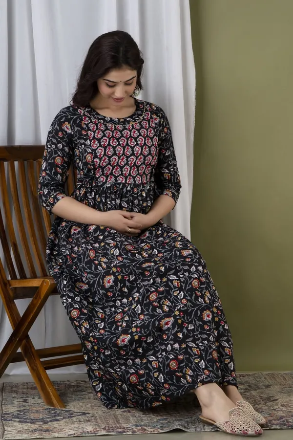Cotton_Maternity_And_Feeding_Gown_By_Nevisha_Style