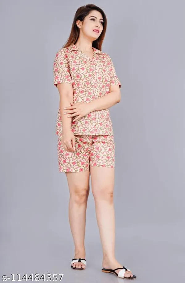 https://d1311wbk6unapo.cloudfront.net/NushopCatalogue/tr:f-webp,w-600,fo-auto/Cotton_printed_Night_Short_Night_suit_429RIO7IWT_2024-07-28_1.jpeg__Trendme