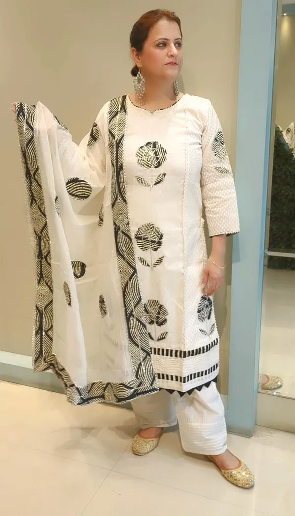 Cream_Cotton_Kurta_Pant_with_Dupatta