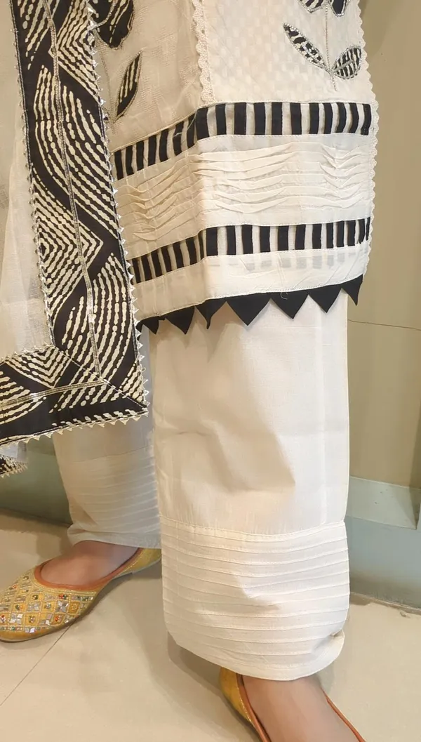 Cream_Cotton_Kurta_Pant_with_Dupatta
