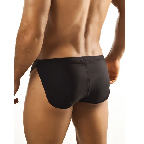 Black_Brief_Underwear_For_Men