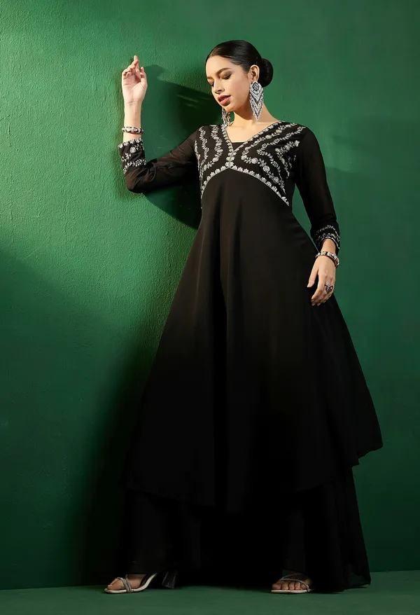 Black_Georgette_Zari_Sequence_Embroidered_Alia_Cut_Kurta_With_Solid_Flaired_Palazzo