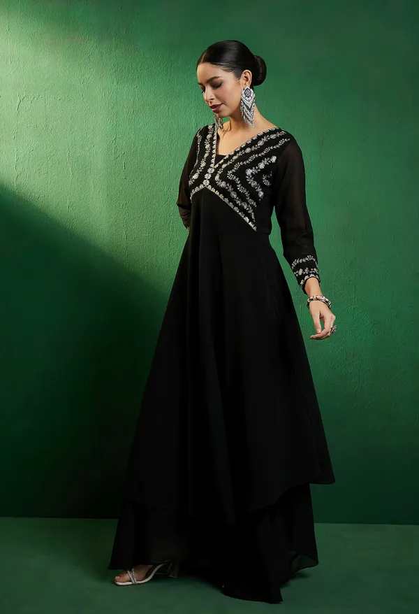 Black_Georgette_Zari_Sequence_Embroidered_Alia_Cut_Kurta_With_Solid_Flaired_Palazzo