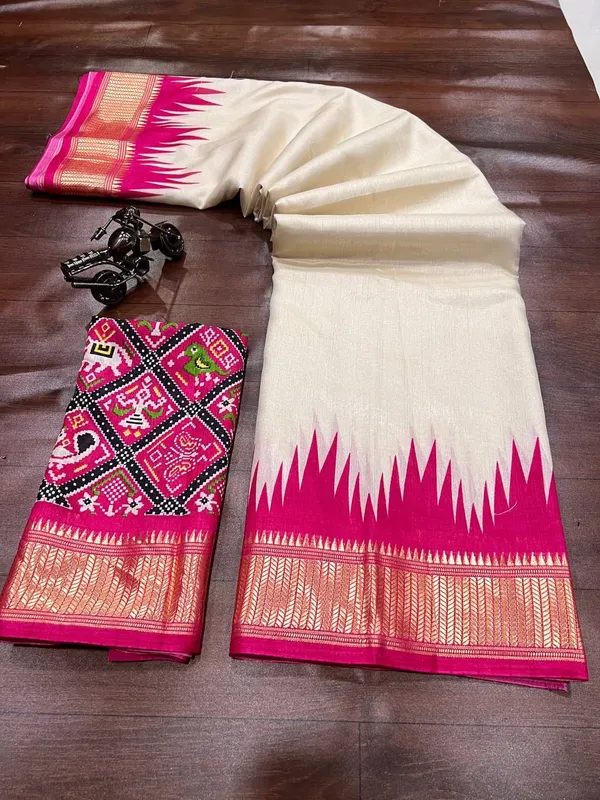 Elegant_Printed_Dola_Silk_Viscose_Saree_With_Blouse