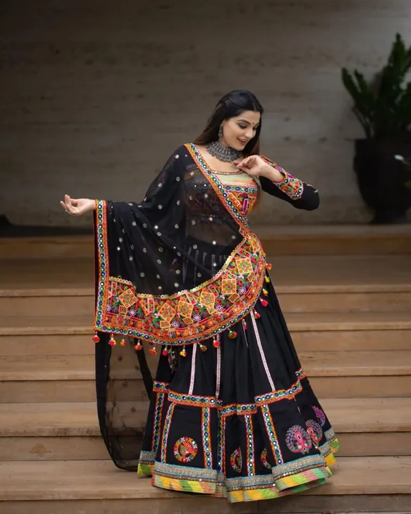 Black_Lehenga_Choli_With_Mirror_Work_And_Attached_Black_Dupatta