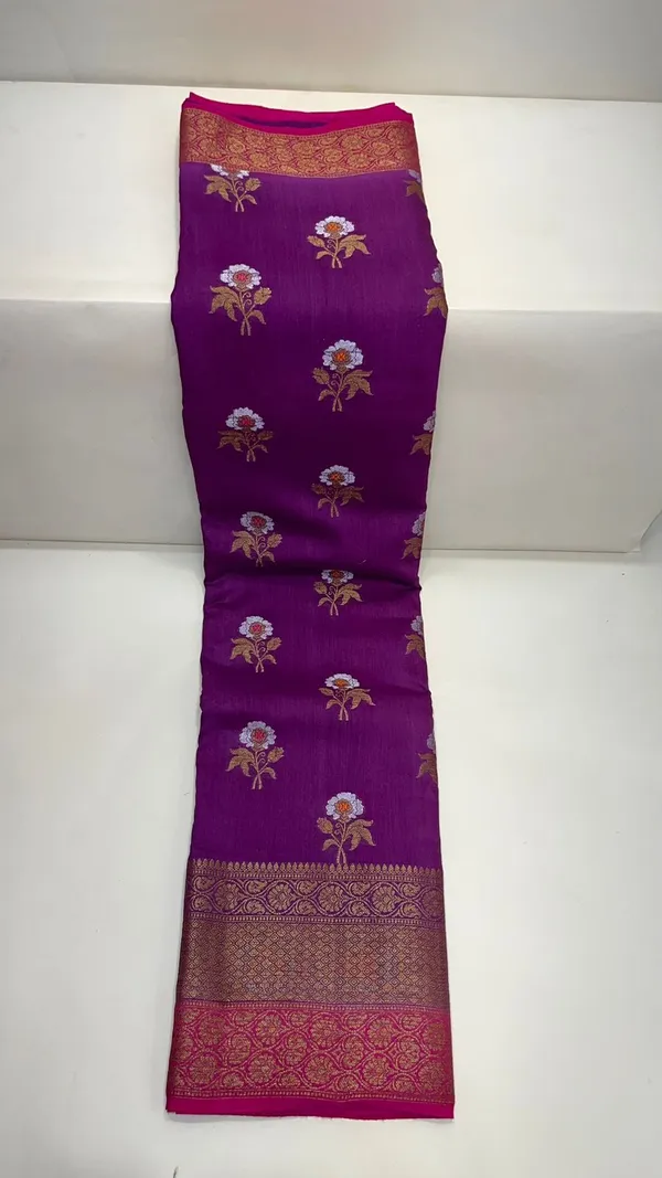 Humairah_Pure_Handwoven_Purple_Muga_Silk_Floral_Zari_Mina_Booti_Contrast_Magenta_Anchal_Copper_Zari_Border_Banarasi_Saree_with_Magenta_Pink_Blouse_piece