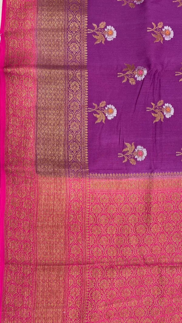 Humairah_Pure_Handwoven_Purple_Muga_Silk_Floral_Zari_Mina_Booti_Contrast_Magenta_Anchal_Copper_Zari_Border_Banarasi_Saree_with_Magenta_Pink_Blouse_piece