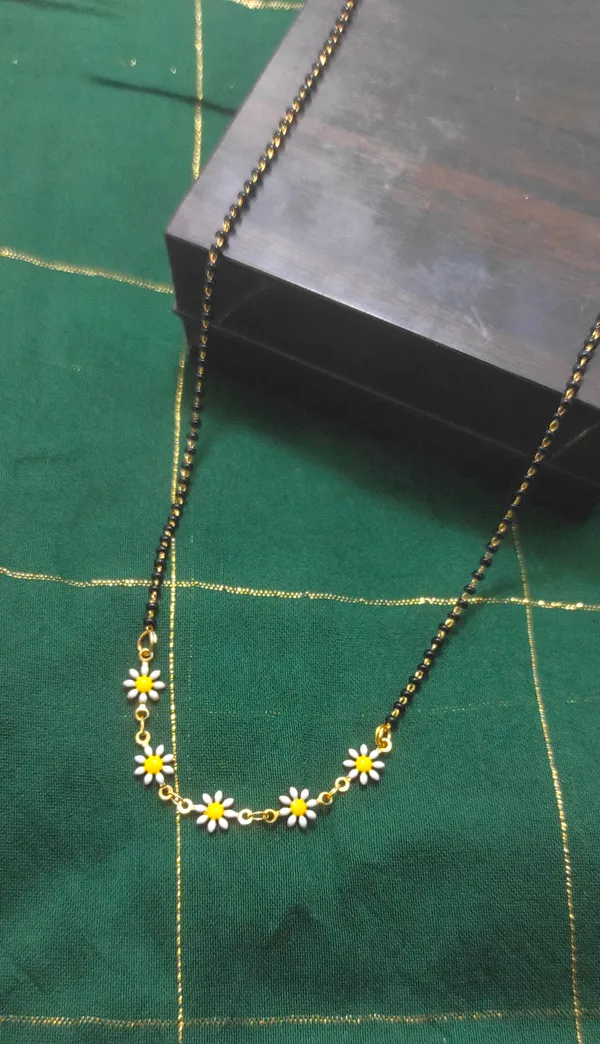 Daisy_Mangalsutra_Millenial_Inspired_18_Inch