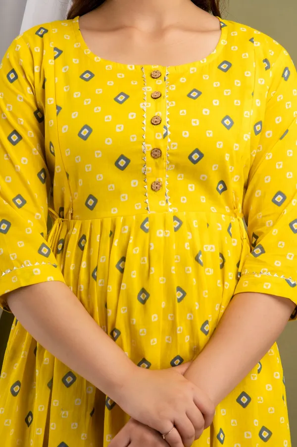 Dancing_Cotton_Printed_Maternity_And_Feeding_Kurti_Combo_Of_2