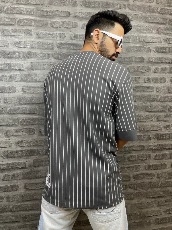 Dark_Grey_Allover_Honey_Comb_Printed_Round_Neck_Soft_T-Shirt_For_Men