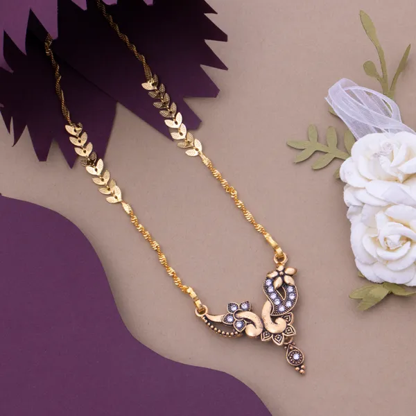 Gold_Trendy_And_Stylish_Gold_Plated_Necklace_Chain_For_Women