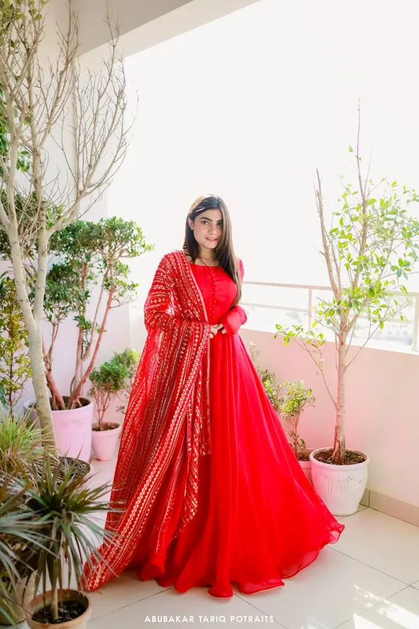 Gown with dupatta online clearance