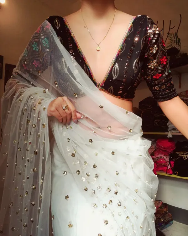 Designer_White_Soft_Net_Sequence_Work_Sari