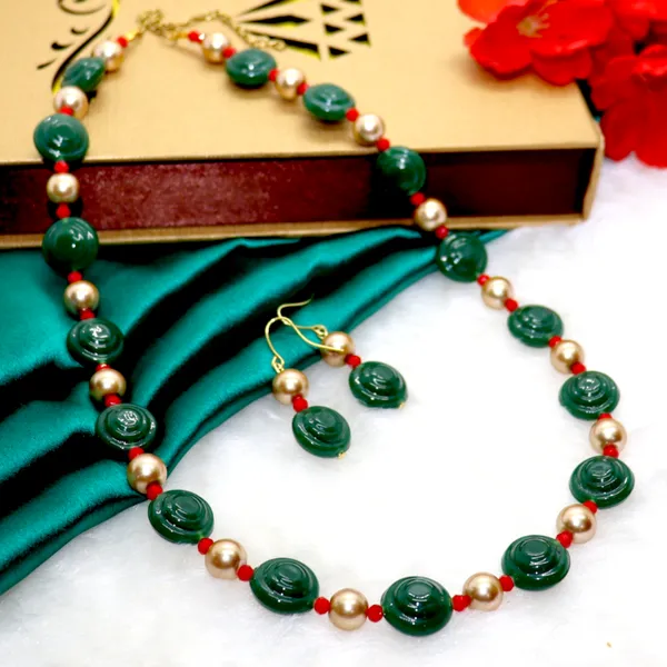 Antique_Green_Beads_Necklace_With_Pearl_Work_For_Women