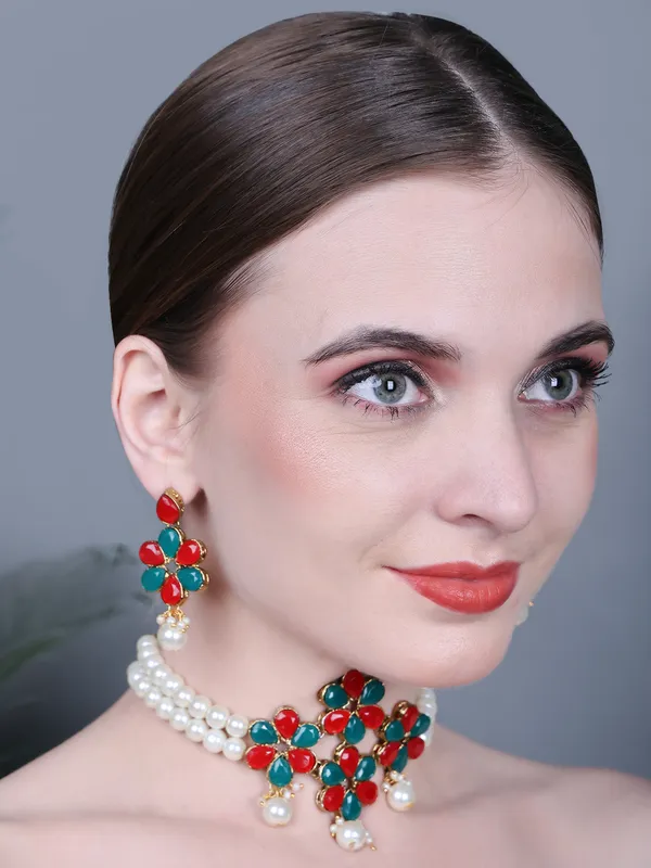 Classic_Double_Line_Pearl_And_Kundan_Chokar_Necklace_Set_For_Women