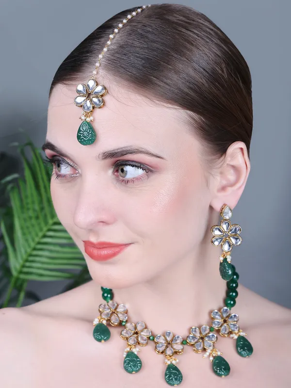 Green_Alloy_Copper_Chokar_Jewellery_Set_For_Women