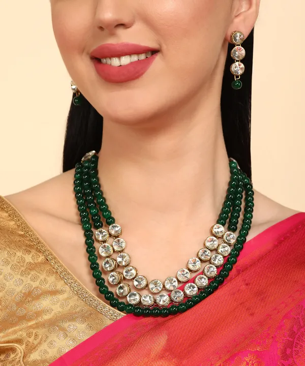 Three_Line_Green_Pearl_And_Kundan_Necklace_Set