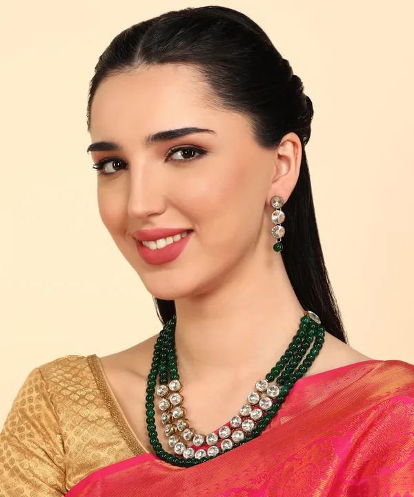 Three_Line_Green_Pearl_And_Kundan_Necklace_Set