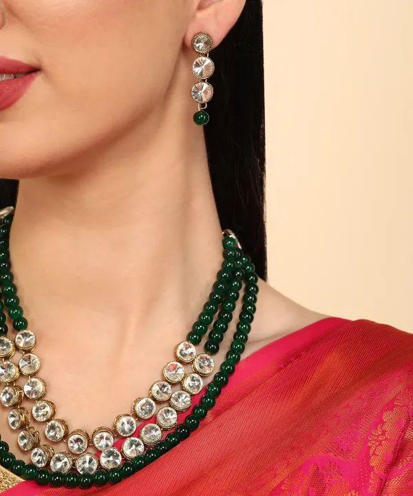 Three_Line_Green_Pearl_And_Kundan_Necklace_Set
