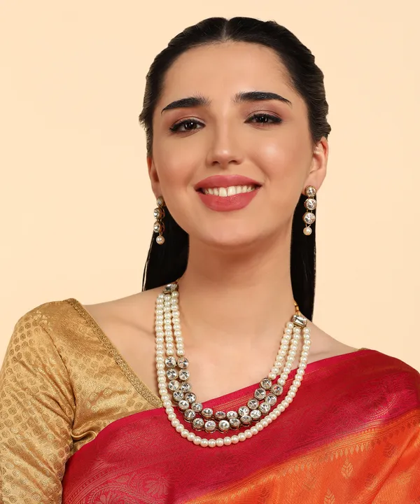Three_Line_White_Pearl_And_Kundan_Necklace_Set
