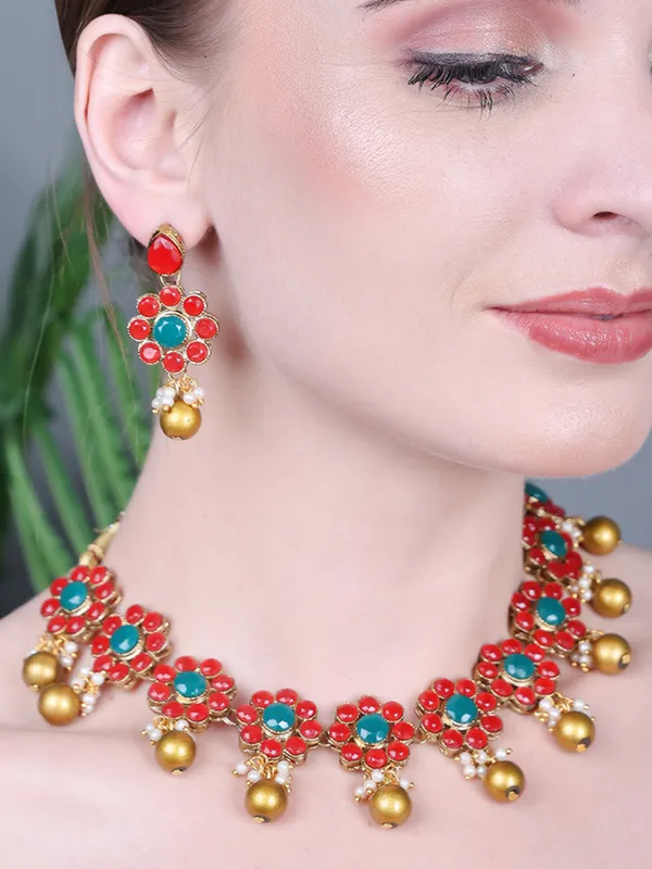 Traditional_Gold_Plated_Kundan_Chokar_Necklace_Set_For_Women