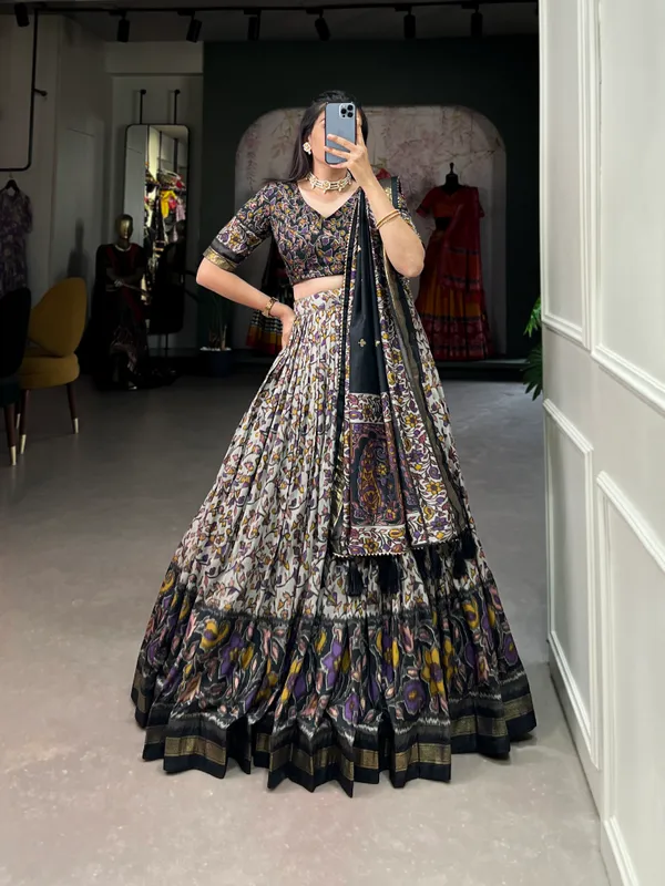Black_Premium_&_Elegant_Dola_Silk_Lehenga_Choli_For_Women