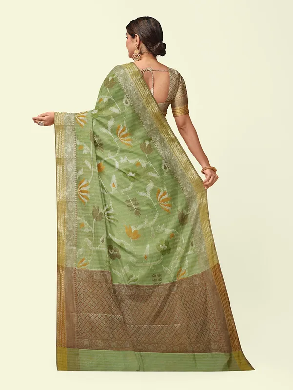 Green_Mulberry_Silk/Silk_Blend_Banarasi_Sarees_For_Women