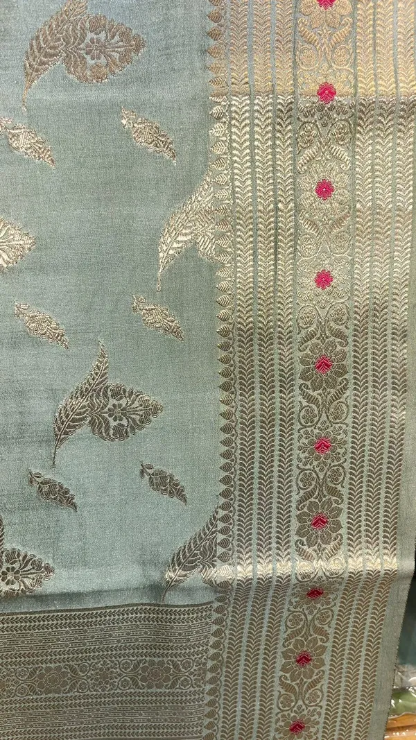 Humairah_Pure_Silk_Handwoven_Light_Green_Chiniya_Silk_with_Gold_Zari_Floral_Booti_and_Minakari_Border_&_Light_green_Blouse_Piece