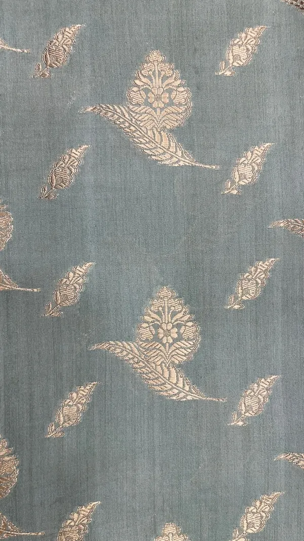 Humairah_Pure_Silk_Handwoven_Light_Green_Chiniya_Silk_with_Gold_Zari_Floral_Booti_and_Minakari_Border_&_Light_green_Blouse_Piece