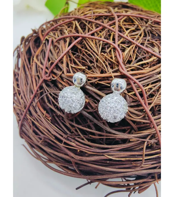 Silver_American_Diamond_Alloy_Trendy_Earring_For_Women