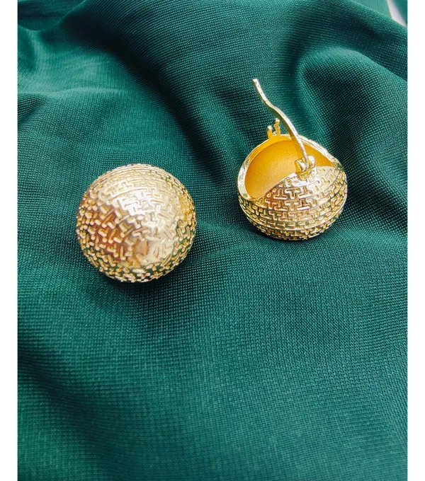 Gold_American_Diamond_Alloy_Trendy_Earring_For_Women