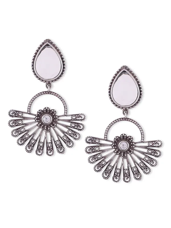 Silver-Toned_Contemporary_Drop_Earrings
