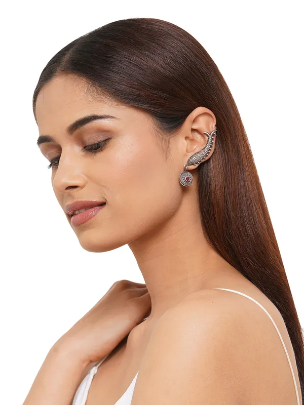 Silver-Plated_Inverted_Fish_Earcuff