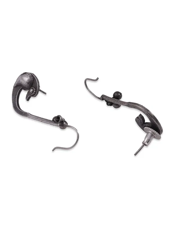 Silver-Toned_Contemporary_Ear_Cuff_Earrings