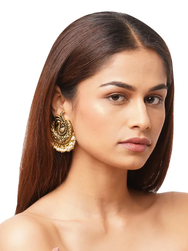 Gold-Toned_Contemporary_Drop_Earrings
