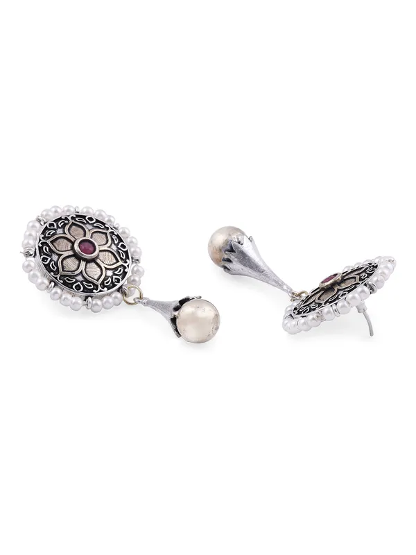 Silver-Toned_Contemporary_Drop_Earrings