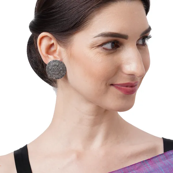 Silver-Toned_Contemporary_Studs_Earrings