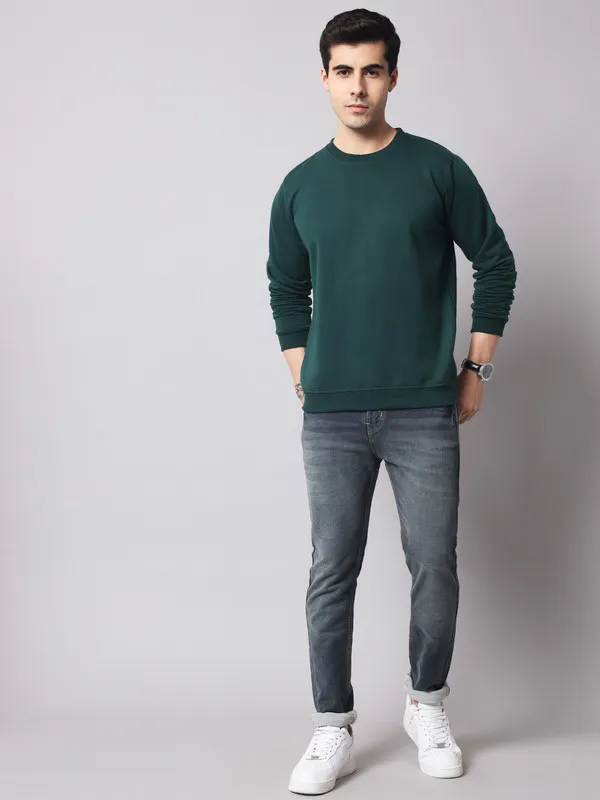 Dark_Green_Men's_Sweatshirt__Comfortable,_Stylish_And_Trendy_Casual_Wear
