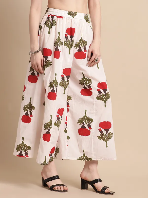 Red_Cotton_Flair_Printed_Regular_Palazzo