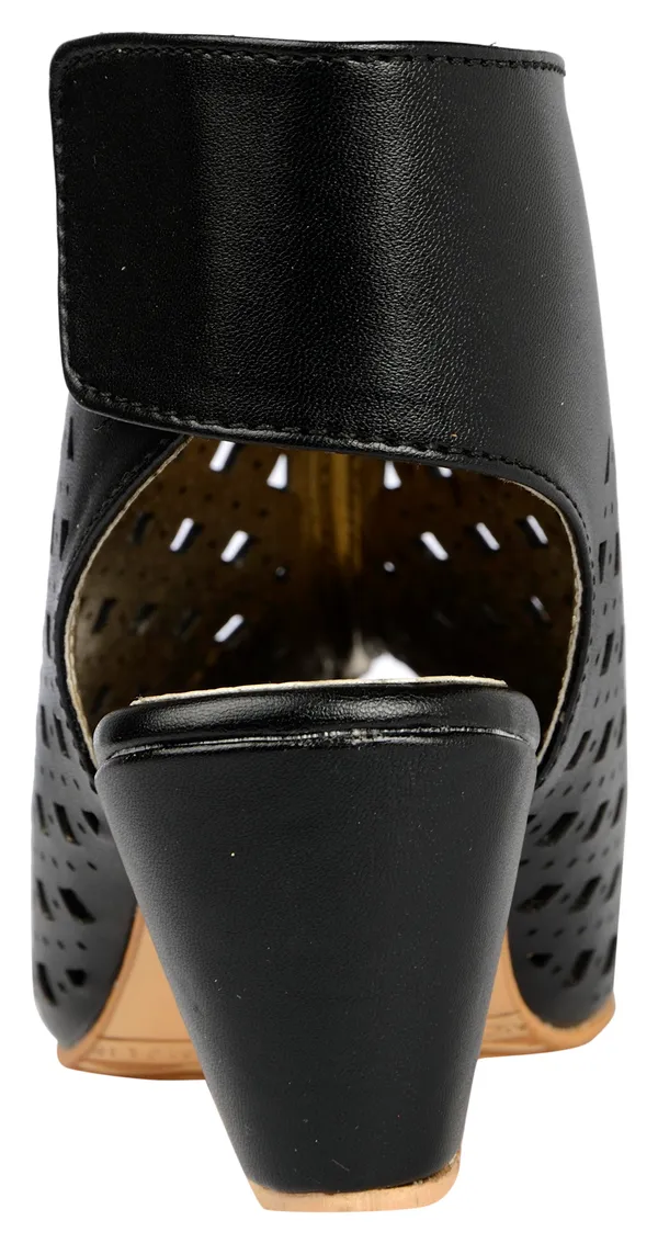 Exotique_Women's_Black_Fashion_Gladiator(EL0043BK)