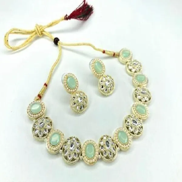 Elegant_Simple_Necklace_With_Kundan_Necklace
