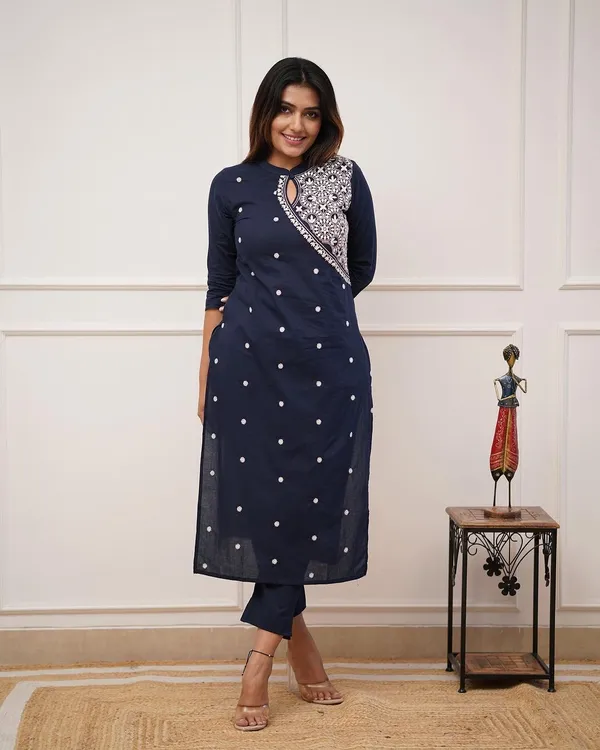 Blue_Cotton_Blend_Regular_Kurta_For_Women
