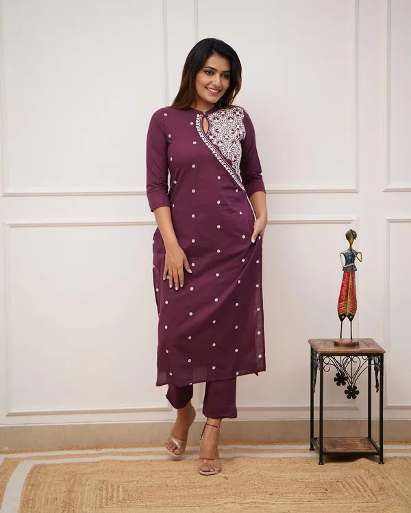 Brown_Cotton_Blend_Kurta_For_Women