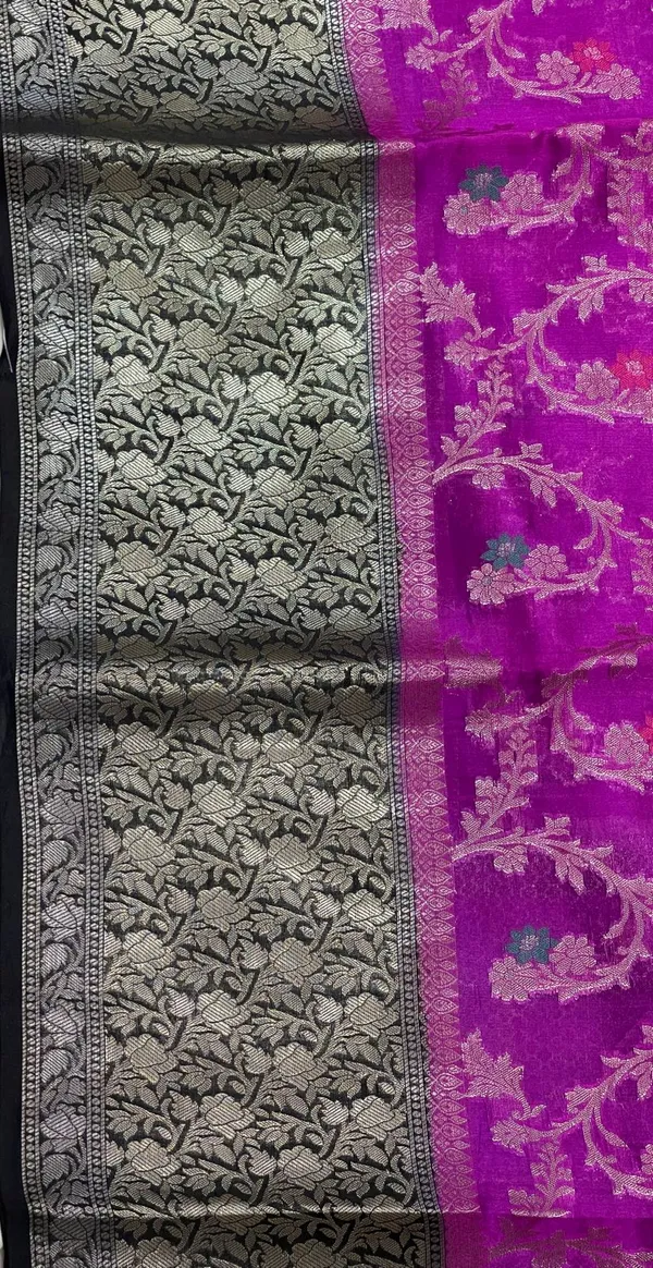 Humairah_Pure_Handloom_Purple_Dupion_Silk_Tilfi_Mina_Floral_Zari_Jaal_Skirt_Golden_Zari_Contrast_Black_Border_with_Contrast_Black_Silver_Pallu_and_Black_Blouse