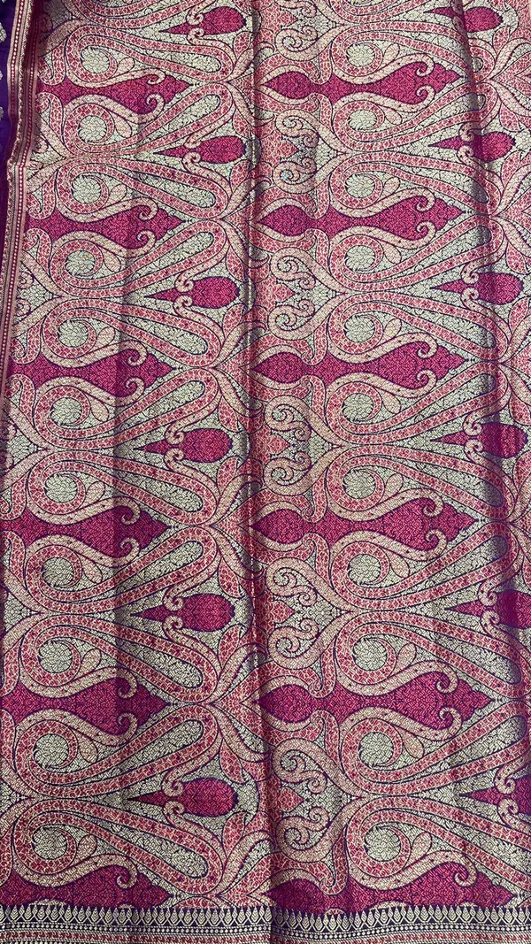 Humairah_Pure_Handwoven_Purple_Chiniya_Silk_Gold_Zari_Booti_Paisley_Mina_Anchal_with_Paisley_Mina_Zari_Border_Banarasi_Saree_with_Purple_Blouse_piece